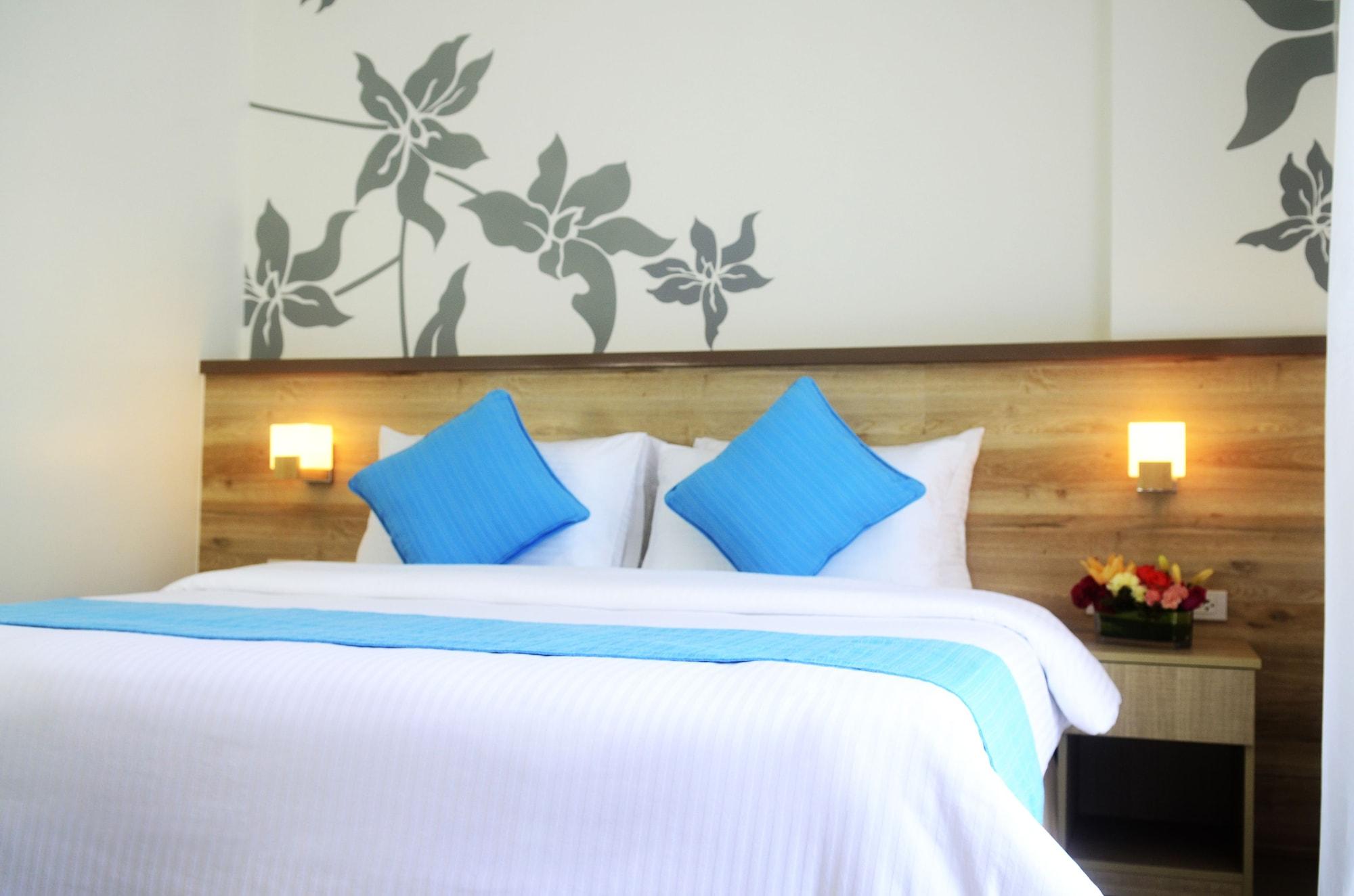 Azalea Hotels & Residences Boracay Balabag  Екстериор снимка